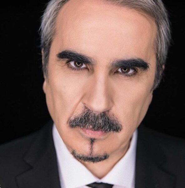 Η “ΛΑΒΑ”  έρχεται στο OPEN με τον Βαγγέλη Περρή