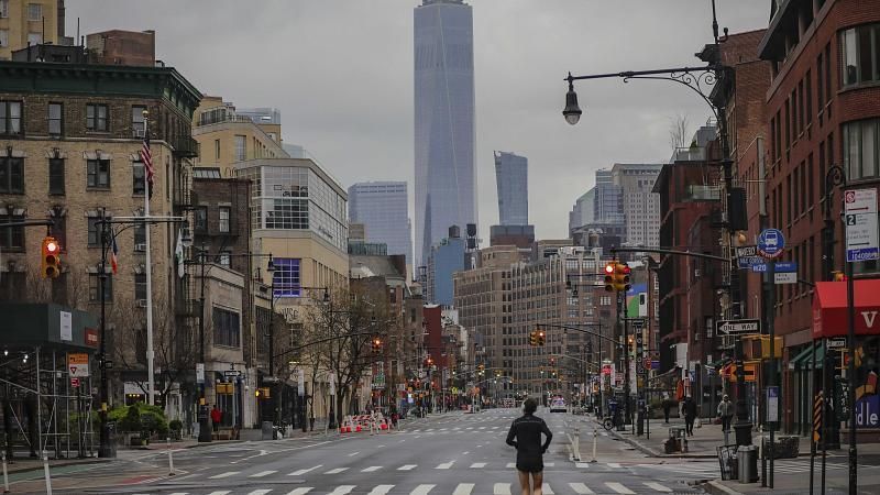 COVID-19: «Εμφύλιος» στις ΗΠΑ για το ενδεχόμενο καραντίνας