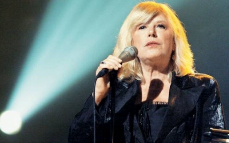 Θετική στον κορονοϊό η Μαριάν Φέιθφουλ