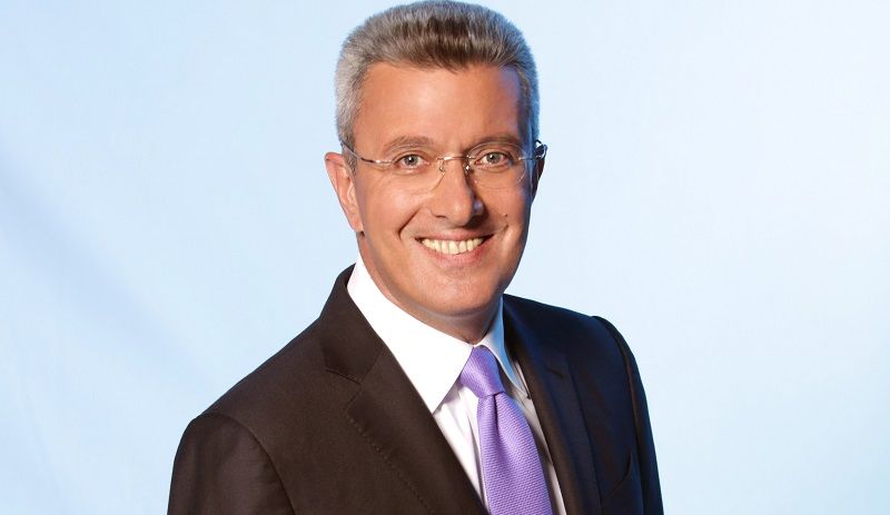 «Ενώπιος Ενωπίω»: Ο καλεσμένος του Νίκου  Χατζηνικολάου  τη  Δευτέρα μας “εμβολιάζει” με χιούμορ!