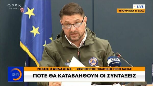 Νίκος Χαρδαλιάς: Απαγορεύονται οι επισκέψεις σε συγγενείς και φίλους το Πάσχα