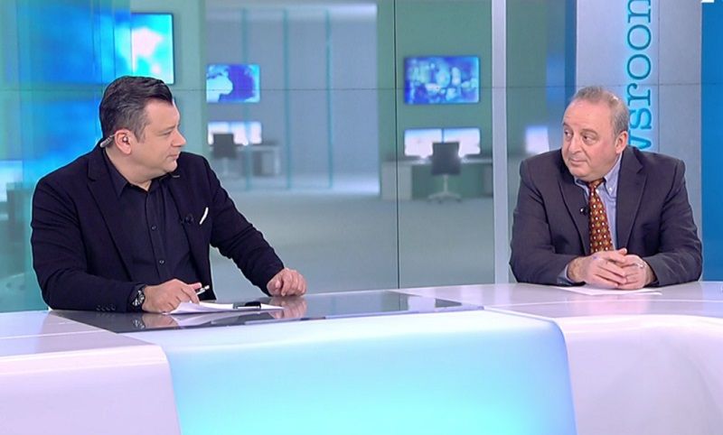 Αλλάζει ώρα το “Newsroom”