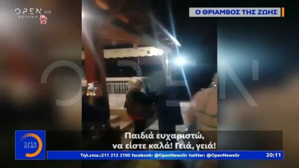 52χρονος νίκησε τον κορονοϊό και επιστρέφει σπίτι του – Πανηγυρική υποδοχή από τους γείτονές του