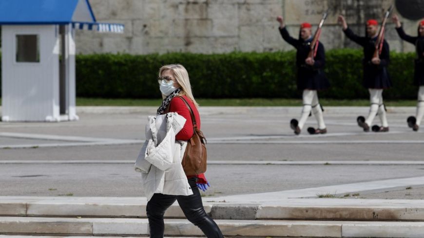 Κορoνοϊός – Μάσκα: Πού θα πρέπει να τη φοράμε, η σωστή χρήση της και οι κίνδυνοι