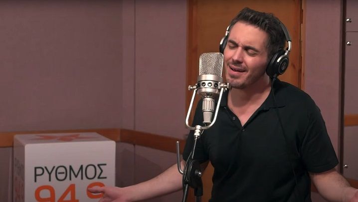 “Γινόμαστε ένα” με τον Μιχάλη Χατζηγιάννη