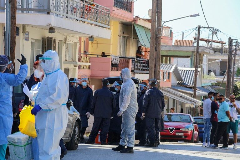 Ρομά στη Νέα Σμύρνη Λάρισας έχουν “εξαφανιστεί” – Αγνωστο αν είναι θετικοί στον κορονοϊό