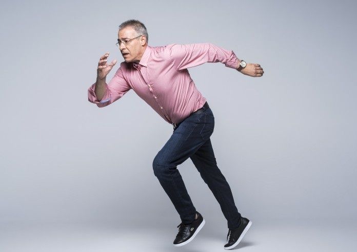 Με πρωτιά αποχαιρέτησε τον Μάιο ο Νίκος Μάνεσης στην τηλεθέαση την τελευταία Κυριακή του μήνα