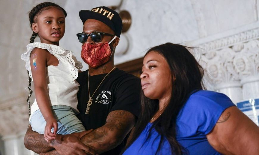 Στα πρόθυρα εμφυλίου οι ΗΠΑ για τον Φλόιντ: «Δεν θα δει την κόρη του να μεγαλώνει»