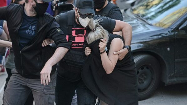 Επίθεση με βιτριόλι: Όσα είπε η 35χρονη-Πήρα περούκα γιατί δεν πέτυχε η βαφή