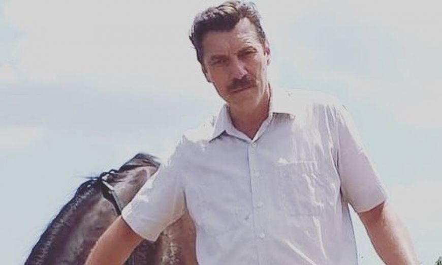 Γιάννης Στάνκογλου: Τον Οκτώβριο θα δούμε το τέλος του Θωμά Κυπραίου στις “‘Άγριες Μέλισσες”