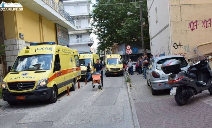 Επίθεση με τσεκούρι στην Κοζάνη: Νέο ιατρικό ανακοινωθέν για την υγεία των τραυματιών