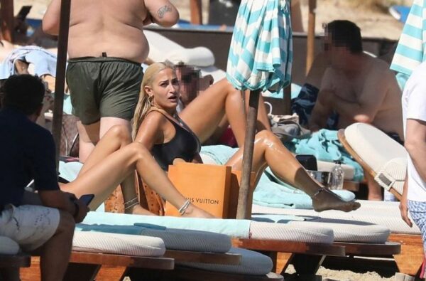 Παρέλαση έκαναν και φέτος οι celebrities στη Μύκονο! (Photos)