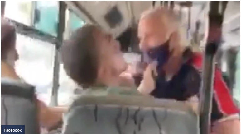 Απίστευτο: Άγριο ξύλο σε λεωφορείο στην Αθήνα για μη χρήση μάσκας Video