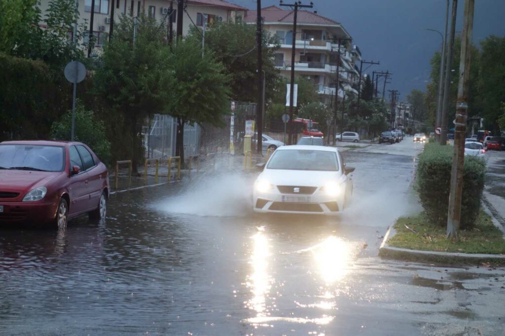 Καιρός: Χειμώνας με βροχές, καταιγίδες, χιόνι και κρύο