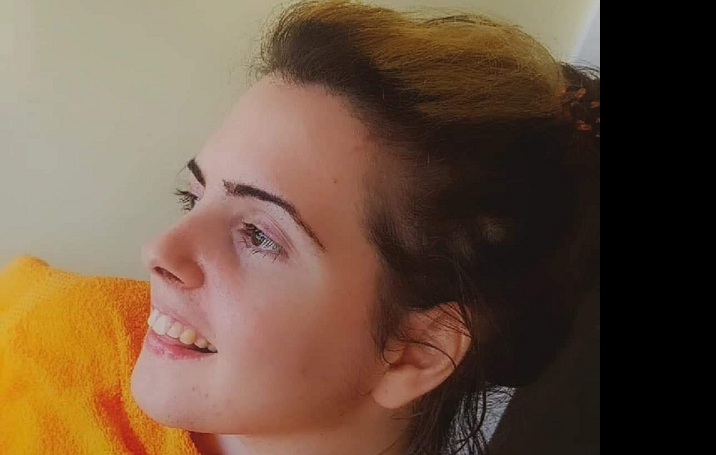 Ας χαρίσουμε στην Άσπα τα Χριστούγεννα που με δυο πυροβολισμούς θέλησε να της στερήσει ο πατέρας της
