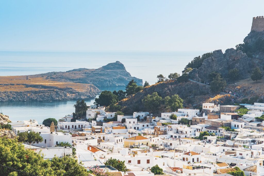 Σοκ στη Ρόδο: Απειλούσαν 12χρονη μέσω Ιντερνετ -Της έλεγαν πώς να αυτοκτονήσει