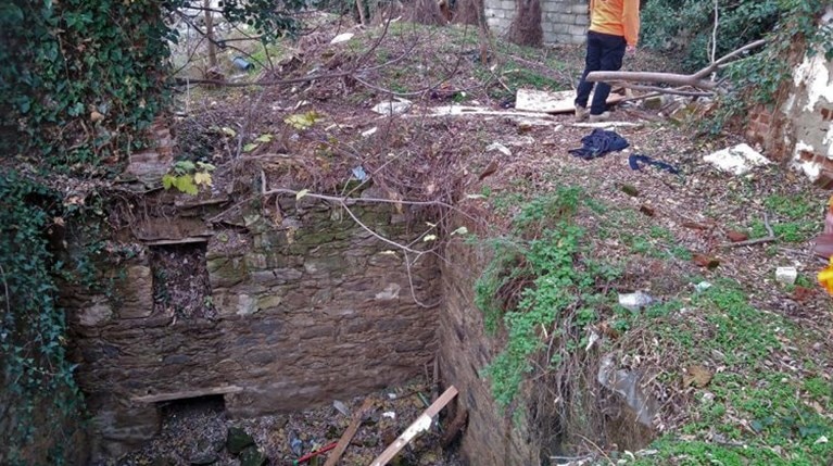 Σοκ στην Καβάλα: Καλυμμένο από κλαδιά το πηγάδι που βρέθηκε νεκρός ο 40χρονος