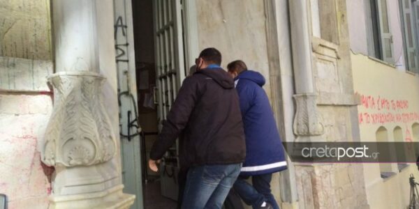Οικογενειακή τραγωδία: Πως ξέφυγαν τα πράγματα στο σπίτι της Θερίσσου και ο πατέρας μαχαίρωσε τον γιο