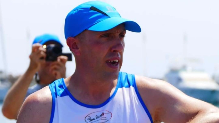 «Ο γύρος της Ρόδου σε 48 ώρες» χωρίς ξεκούραση από τον Άγγλο Moorhouse στη μνήμη της κόρης του