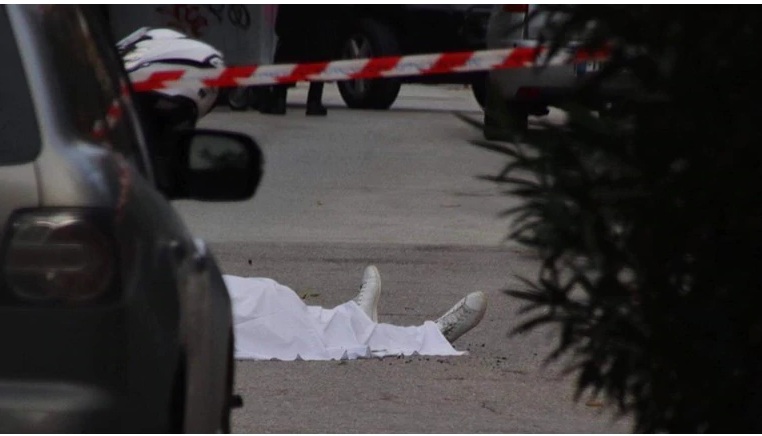 Με τον Καπετανάκη... - Η άγνωστη απόπειρα δολοφονίας του μπράβου των Βριλησσίων με ανθοδέσμη - χειροβομβίδα - Zinapost.gr