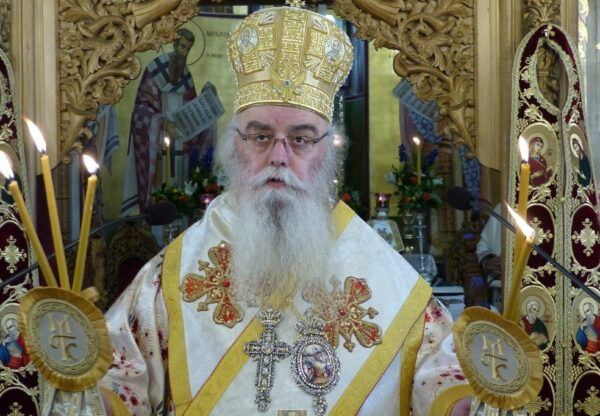 Στο νοσοκομείο με κορονοϊό ο Μητροπολίτης Καστοριάς Σεραφείμ