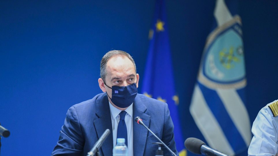 Κορωνοϊός – Γιάννης Πλακιωτάκης: Έπειτα από 25 ημέρες νοσηλείας έλαβε εξιτήριο από τον Ευαγγελισμό