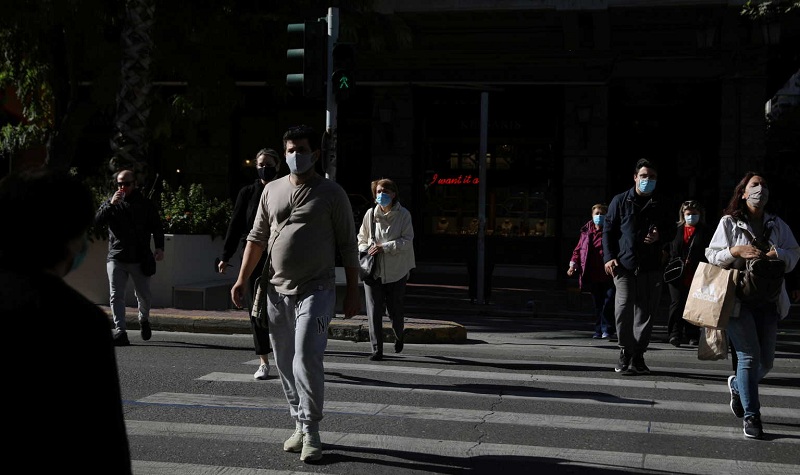 Στις 12:00 οι ανακοινώσεις των νέων μέτρων – Τι κλείνει και τι παραμένει ανοιχτό από την Πέμπτη