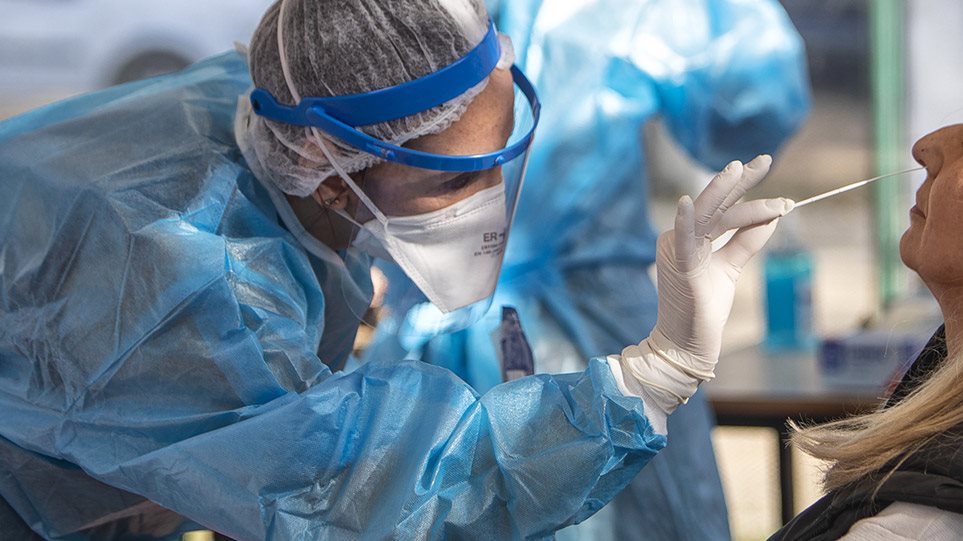 Κορονοϊός: 199 κρούσματα στην Αττική και 64 στη Θεσσαλονίκη – Ο χάρτης των 427 κρουσμάτων