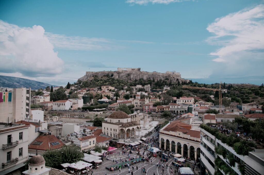 Η αύξηση κρουσμάτων «κοκκίνισε» την Αττική – Όλα τα μέτρα που ισχύουν από σήμερα