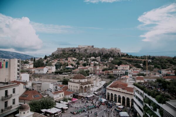 Η αύξηση κρουσμάτων «κοκκίνισε» την Αττική – Όλα τα μέτρα που ισχύουν από σήμερα