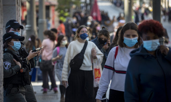 Σκληρό lockdown ή στοχευμένα μέτρα τα δυο σενάρια – Μέρα αποφάσεων