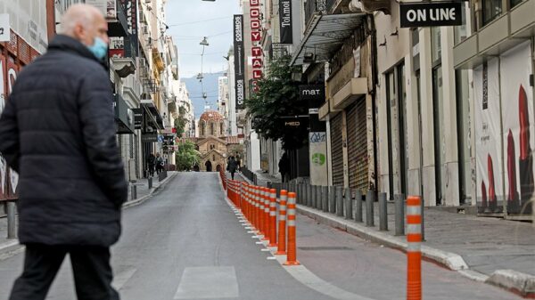 Lockdown – Μοναχικό Σαββατοκύριακο: Κλειστά καταστήματα και απαγόρευση κυκλοφορίας από τις 6μμ