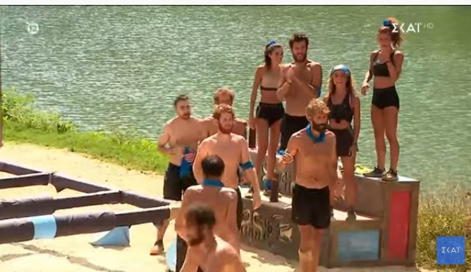 Survivor: Bαριές κουβέντες ανάμεσα σε Κόκκινους και Μπλε