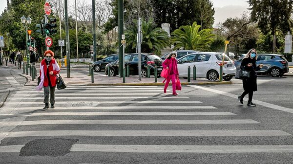 Στα 2.219 τα νέα κρούσματα – 449 οι διασωληνωμένοι, 35 θάνατοι