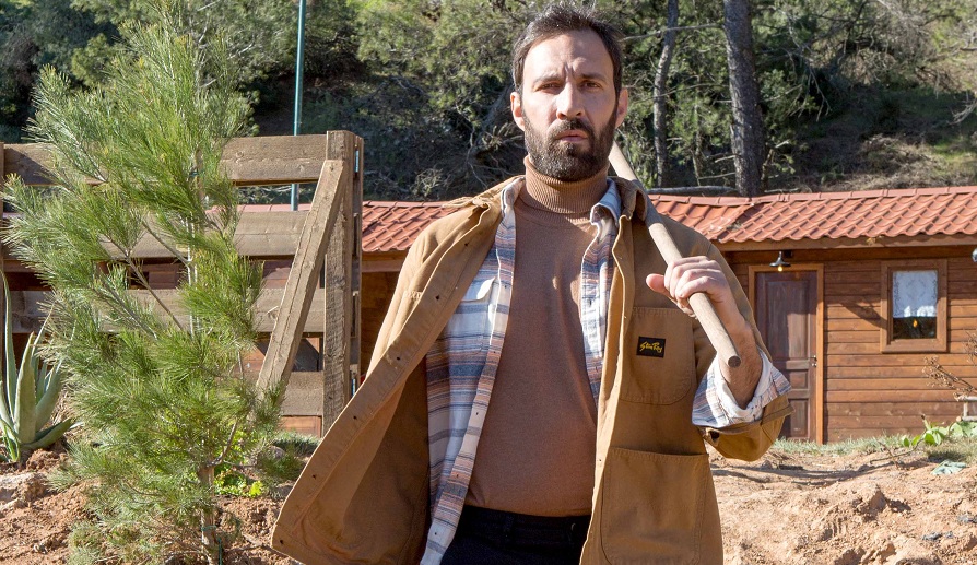 Βασίλης Φιλίππου: Όσα θέλετε να ξέρετε για τον γοητευτικό επιστάτη της Φάρμας