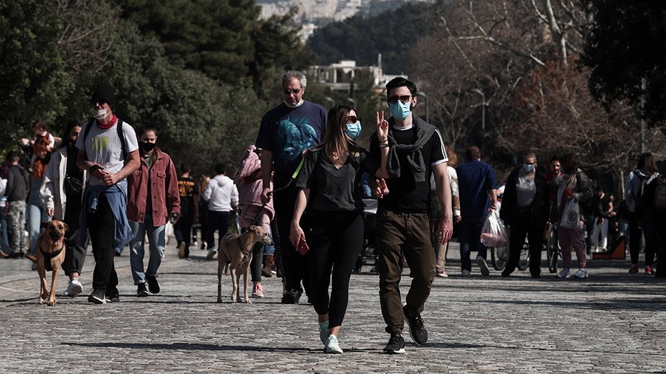 «Έκρηξη» με 3.215 νέα κρούσματα – 484 οι διασωληνωμένοι – 46 νεκροί