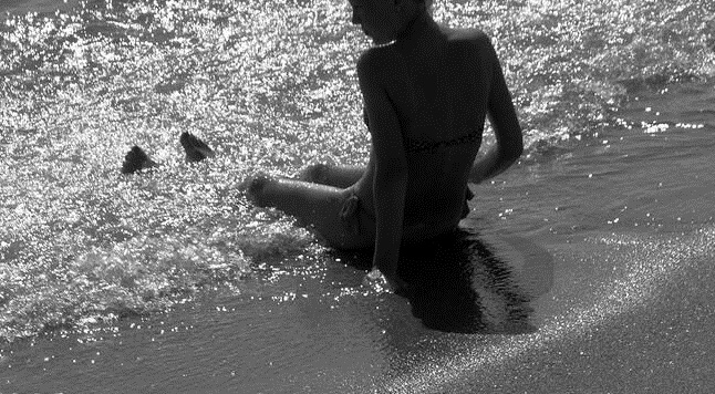 Εφιάλτης στην παραλία: Την χτύπησε για να τη βιάσει και η  γυναίκα κατέληξε στο νοσοκομείο