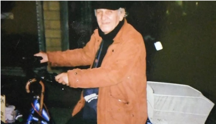 Λάρισα: Πέθανε ο κυρ Νίκος Χατζηγρίβας – Ο βιοτέχνης που καταστράφηκε και πουλούσε λαχεία στο δρόμο – Η ιστορία της ζωής του
