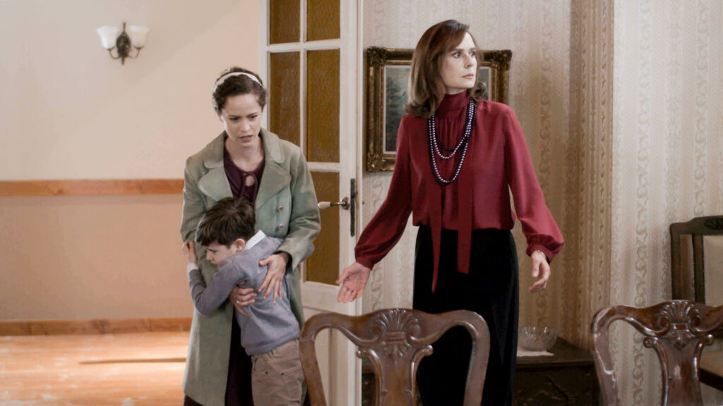 “Άγριες Μέλισσες”: Μια αποκάλυψη κινδυνεύει να τινάξει τα πάντα στον αέρα