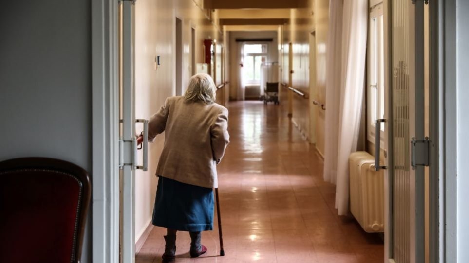 Θρίλερ με 68 θανάτους σε γηροκομείο στα Χανιά: Η οικογένεια που ξεκίνησε την έρευνα – Τι ψάχνουν οι αρχές