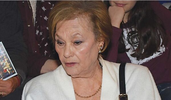 «Βουβός» πόνος για την Ελένη Προκοπίου – Αποχαιρέτησε για πάντα τον σύζυγό της