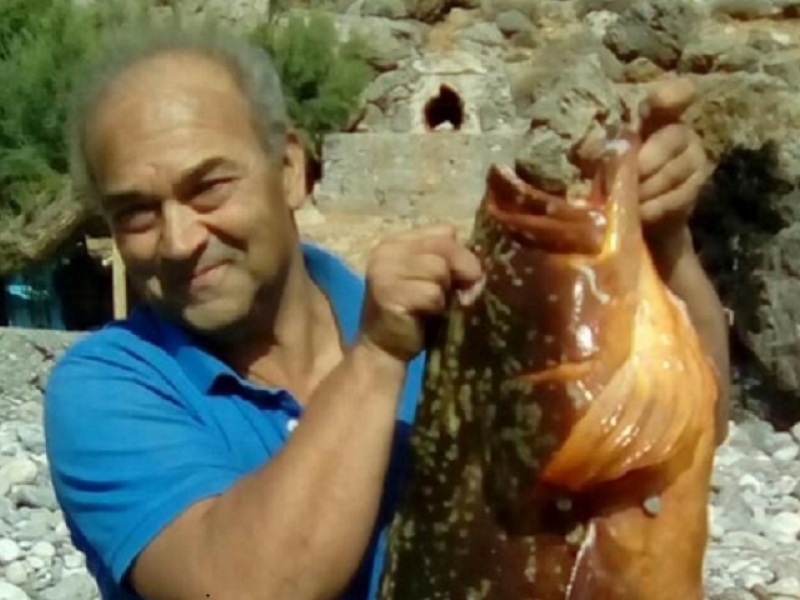 Κρήτη: Σπαραγμός για τον θάνατο ψαροντουφεκά στη Σητεία – «Μπαμπά μου γιατί;»
