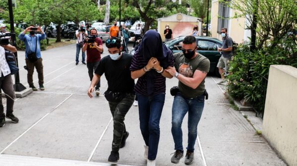 Νέα Σμύρνη: Αντιδράσεις για την απόφαση να αφεθεί ελεύθερος ο 22χρονος μέχρι να δικαστεί
