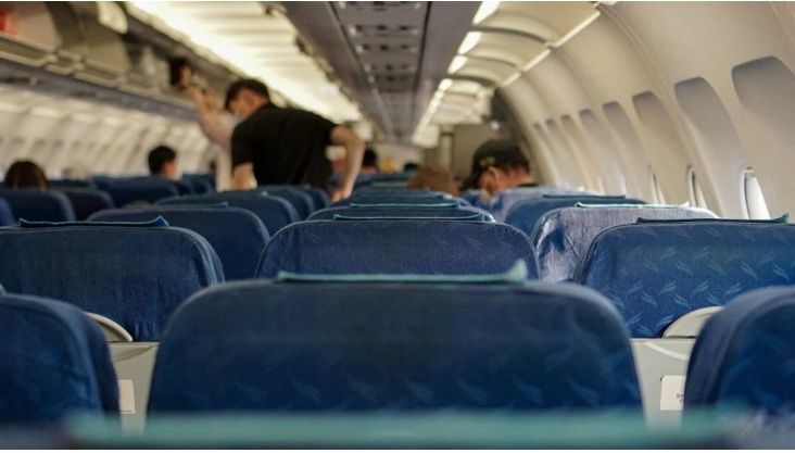 «Αχόρταγος» διαιτολόγος παρενόχλησε αεροσυνοδούς σε πτήση από Θεσσαλονίκη και στη συνέχεια άρχισε να αυτοϊκανοποιείται-Όσα έγιναν στο αεροπλάνο