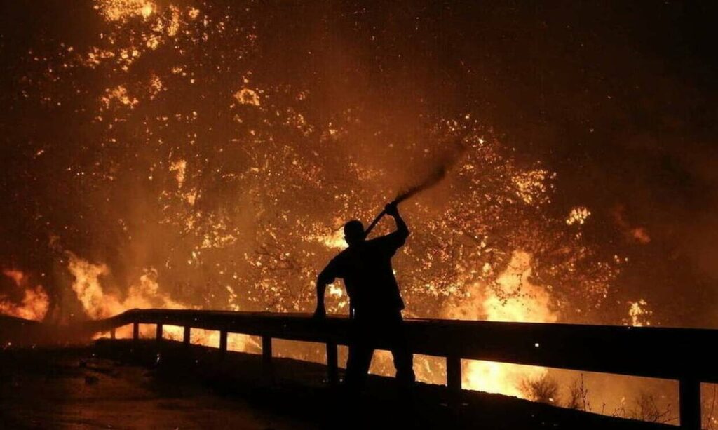 Φωτιά στην Κορινθία: Γιατί δεν στάλθηκε ειδοποίηση από το 112