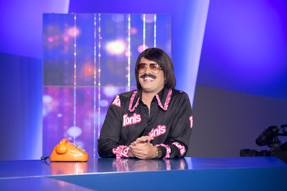 Τόνι Σφήνος: Ποιος πασίγνωστος τραγουδιστής πιστεύει πως τον έχει ματιάσει;