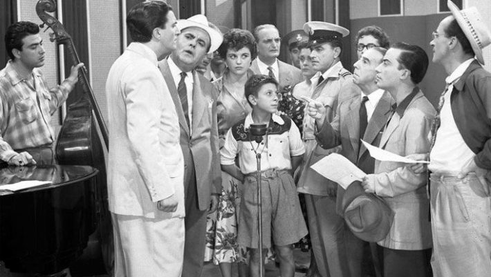 «Τι γελάτε μωρέ; Τι γελάτε;»: Ο αγαπημένος ηθοποιός που έφυγε στη σκηνή μπροστά στα μάτια των εμβρόντητων θεατών