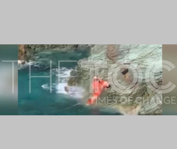 Φολέγανδρος: Βίντεο ντοκουμέντο – Η στιγμή που ανασύρεται το πτώμα της άτυχης Γαρυφαλλιάς από τη θάλασσα