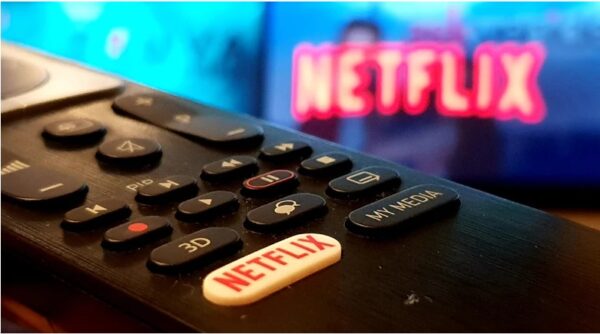 Netflix: Μπαίνει σε νέα «χωράφια» – Τι θα προσφέρει δωρεάν στους συνδρομητές