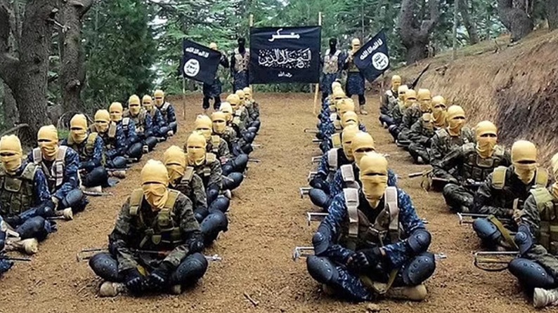 ISIS-K: Ποιοι είναι οι τρομοκράτες που διαπράττουν φρικαλεότητες και θεωρούν τους Ταλιμπάν… φιλελεύθερους;